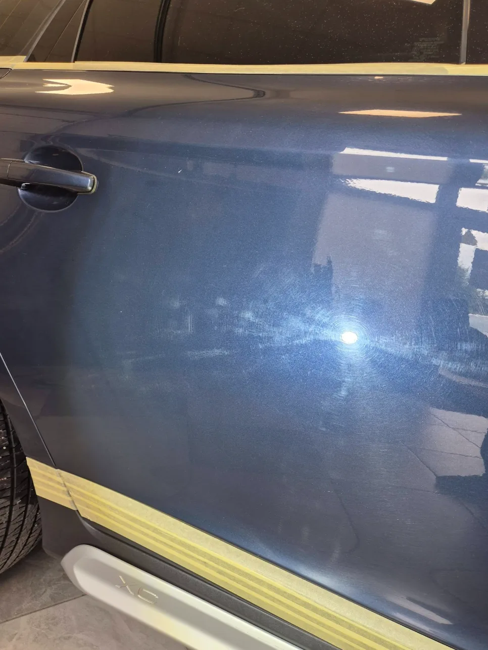 Volvo XC60 · durys prieš